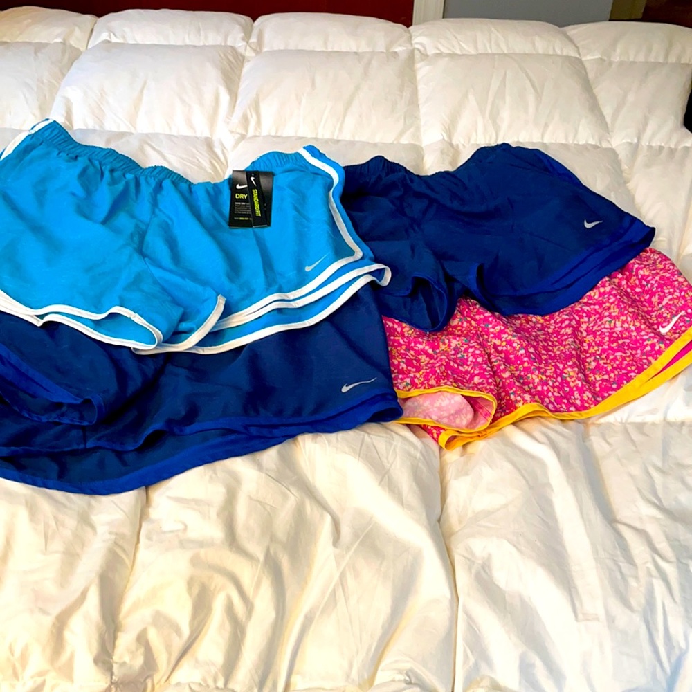 Bundle of 4 plus size Nike running shorts